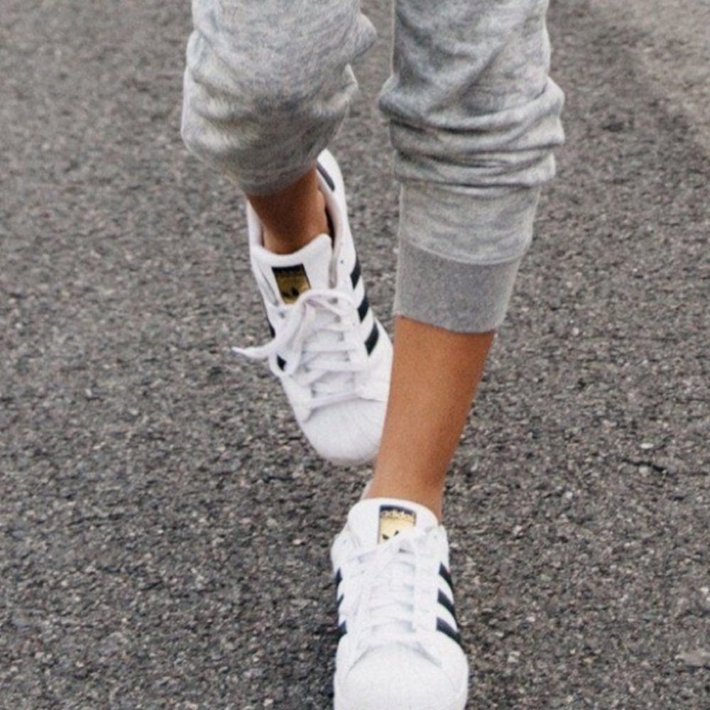 🔥Adidas 🔥 Superstar Women’s shoes 🔥